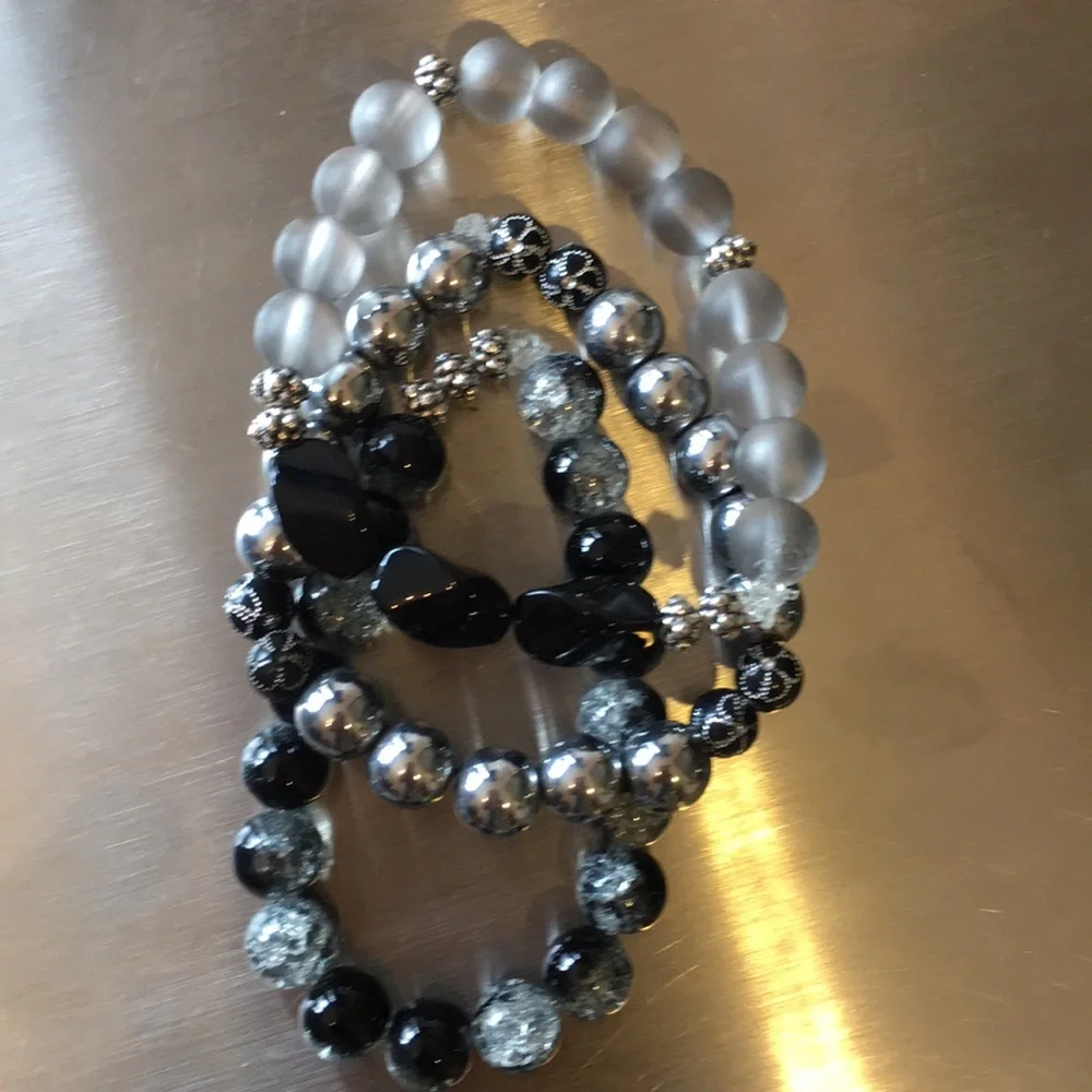 NEW BLACK/SILVER/CLEAR BEADED BRACELETS-A SET-3